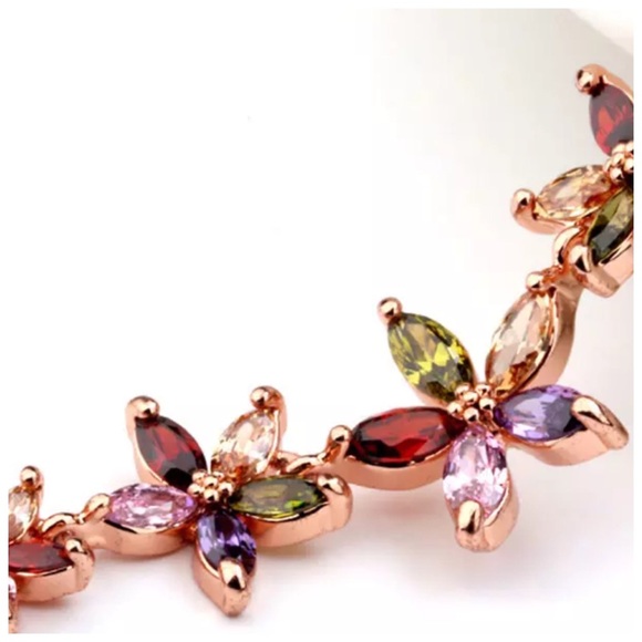 Swarovski Crystals Gaby Colorful Necklace - Picture 5 of 6